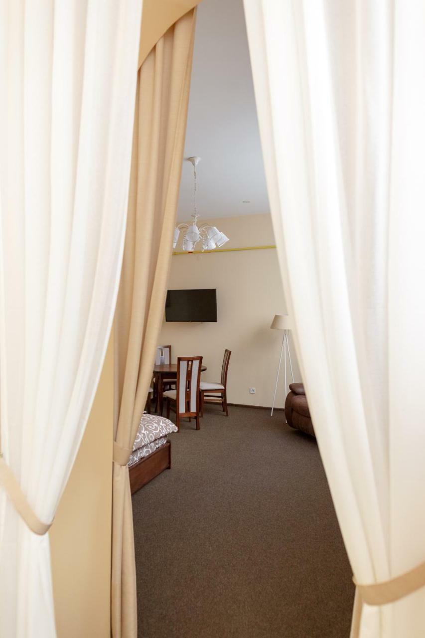 Guest House Adam Mickiewicz Lviv Buitenkant foto